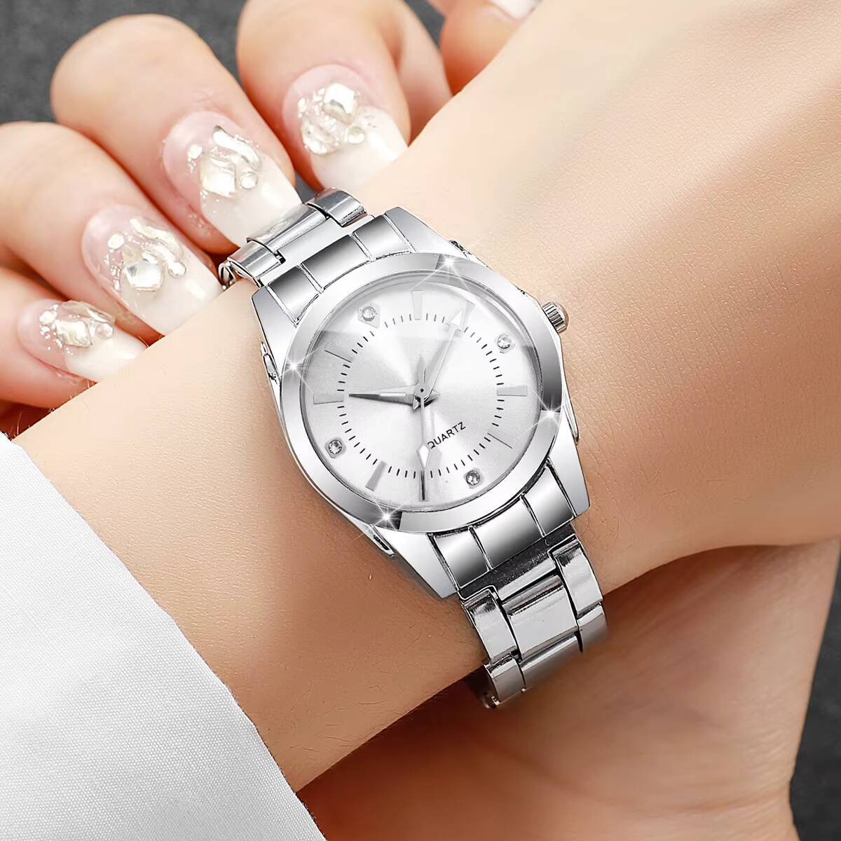 Jam Tangan Wanita Berlian Imit - Luxury Watch Case Travel ulasan dan harga